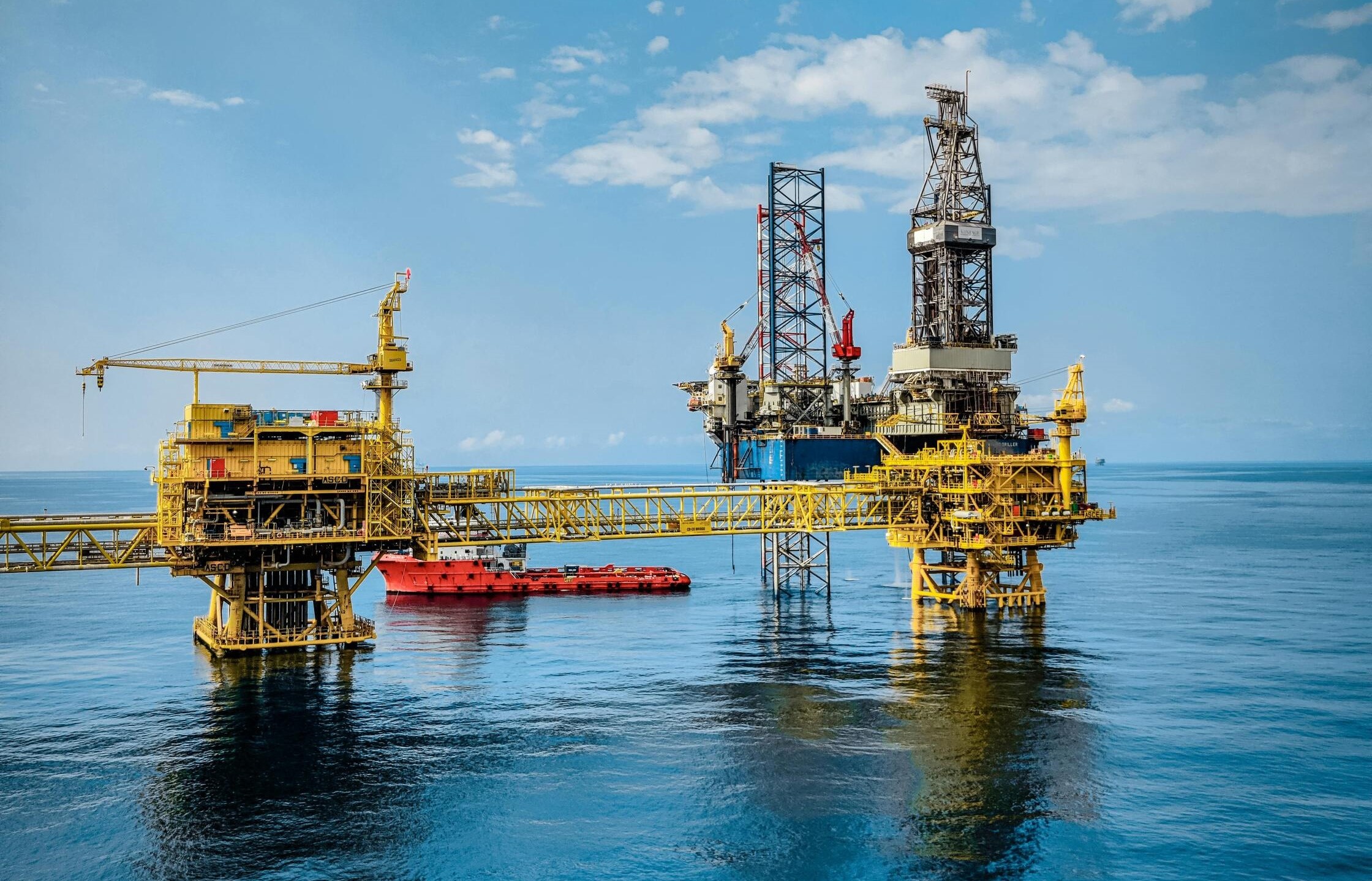 Applications of Drilling Equipment in the Oil Industry